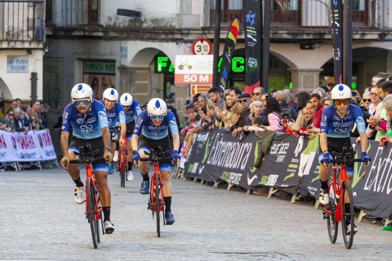 Las mejores imágenes de la primera etapa de la Vuelta a Extremadura