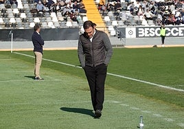 Salmerón durante un partido con el Badajoz esta temporada.