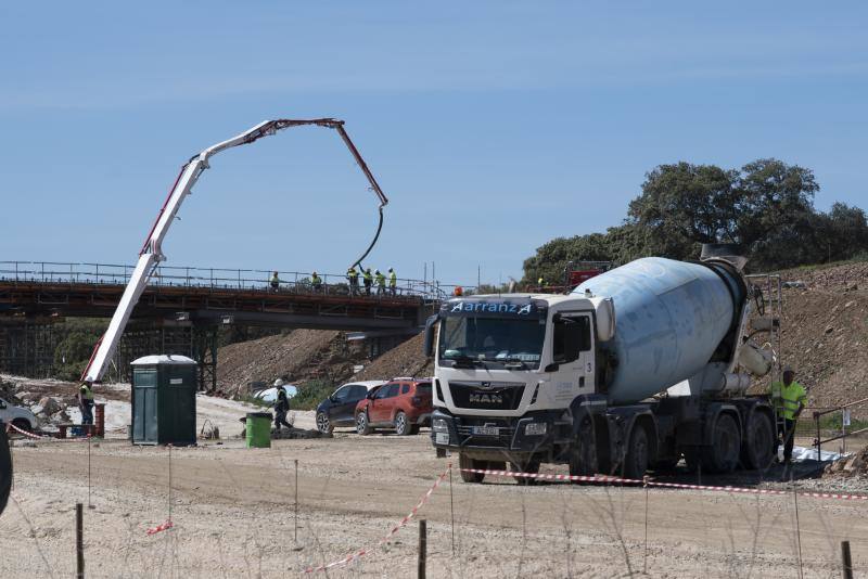 Así se ven las obras de la línea Évora-Elvas a una hora de Badajoz