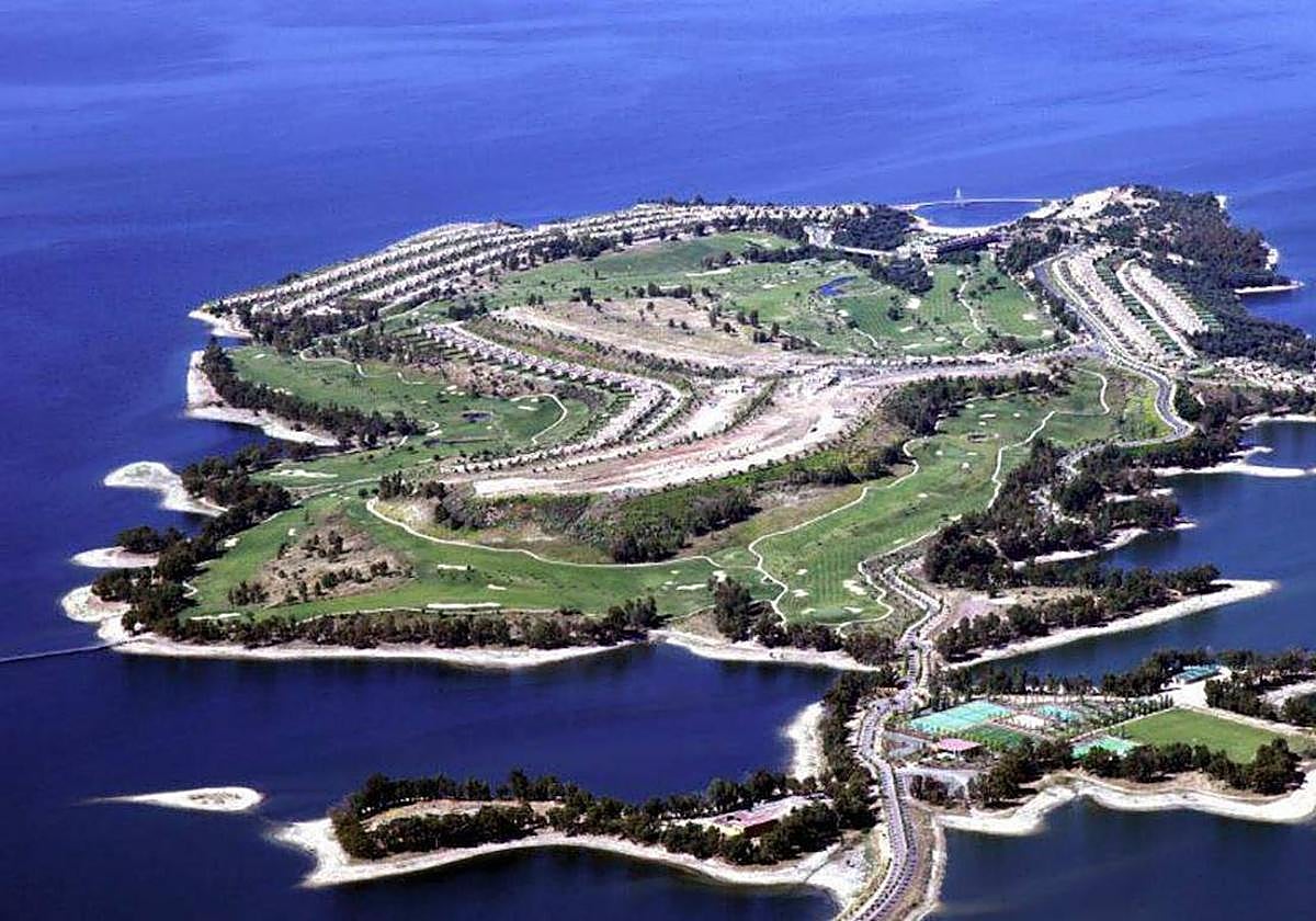 Imagen de archivo de Marina Isla de Valdecañas, en el embalse cacereño.