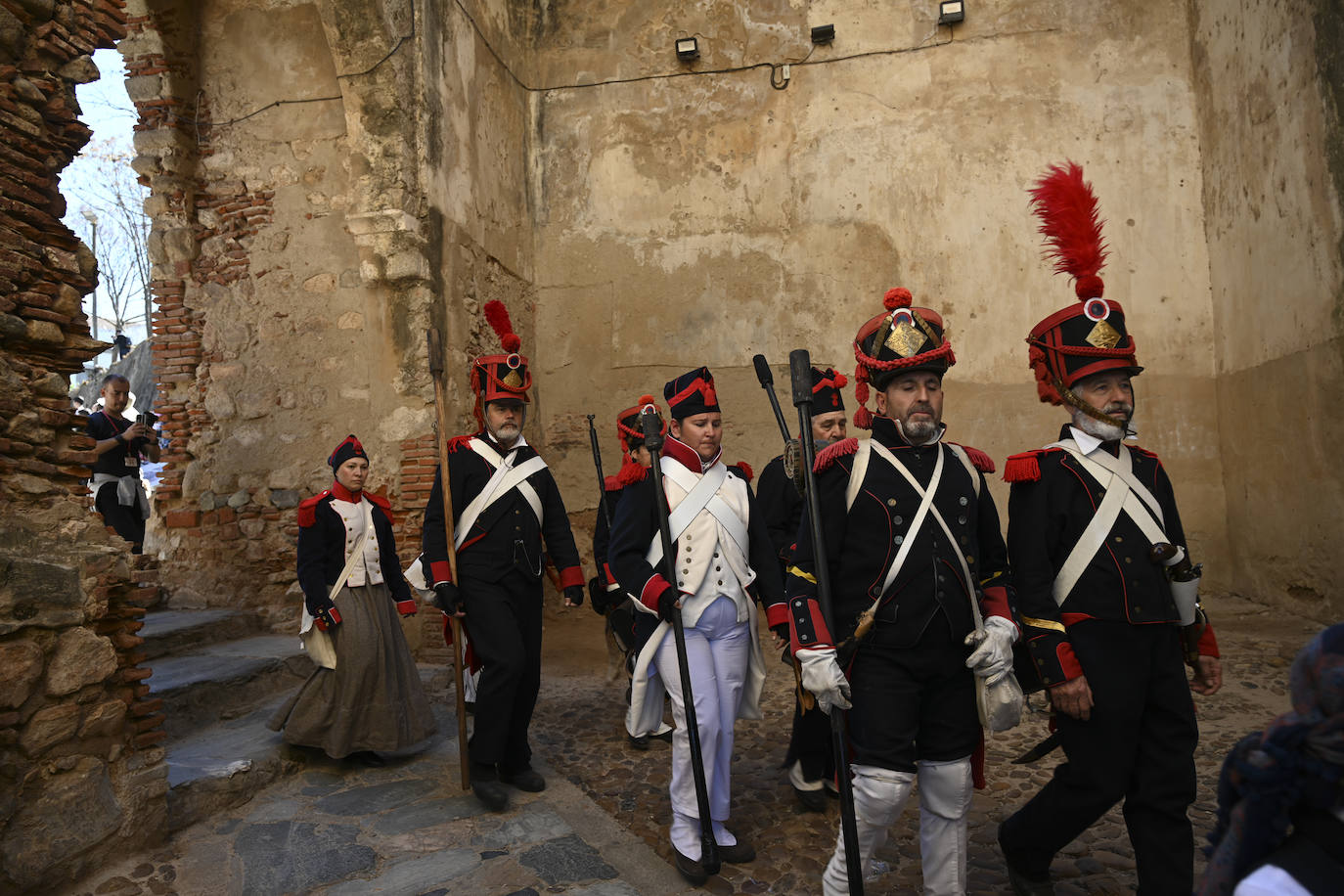 Los uniformes son muy similares, hay que fijarse en los chacós para conocer la nacionalidad del soldado.