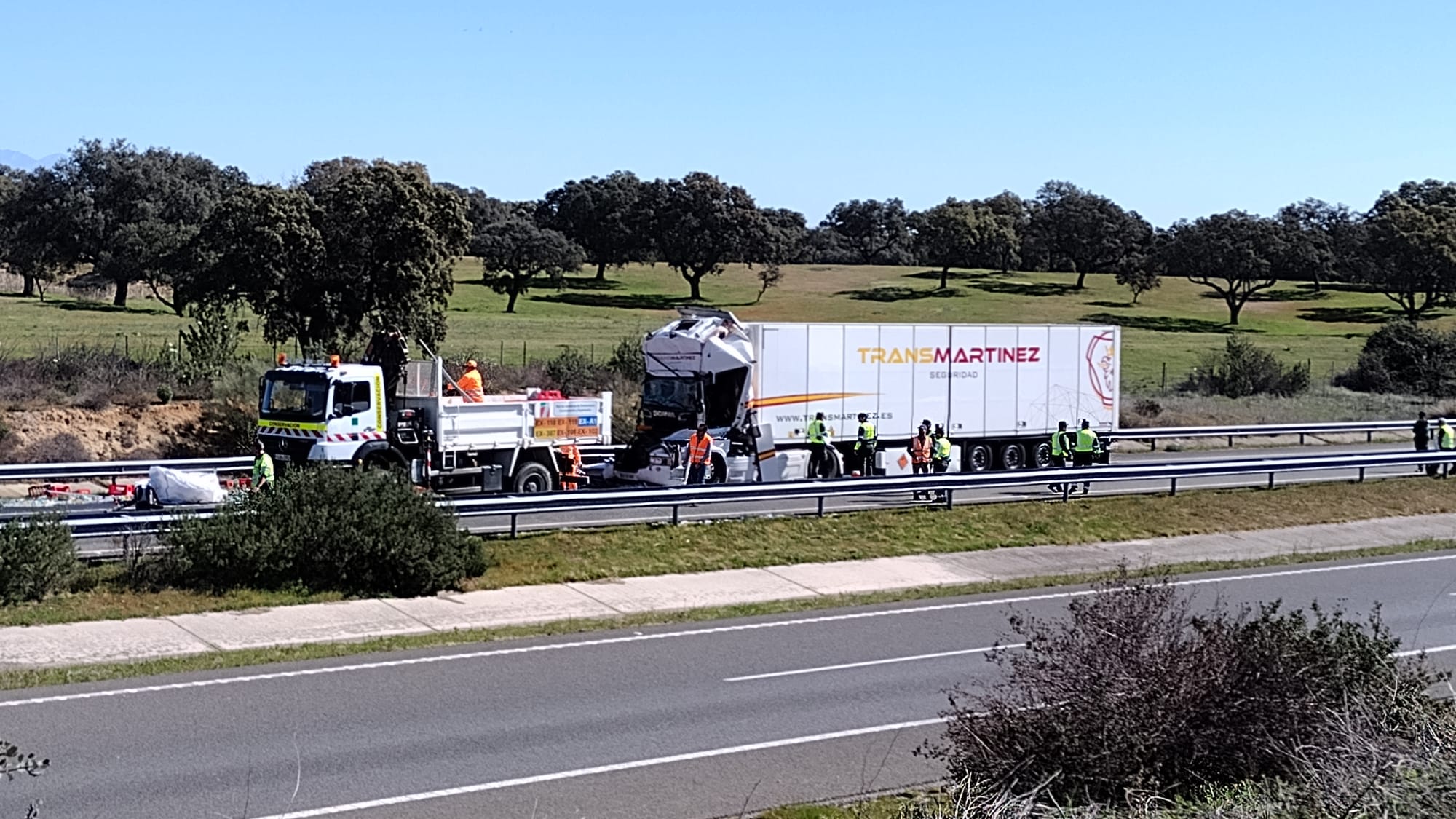 Así han quedado los vehículos en el accidente mortal en la EX-A1