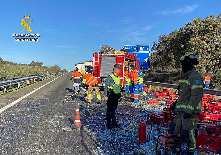 El accidente ha tenido lugar en el kilómetro 15 de la Ex-A1.