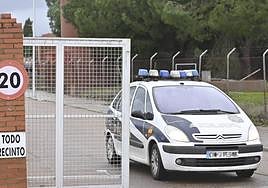 Detienen a dos hombres que intentaban introducir hachís en la prisión de Badajoz