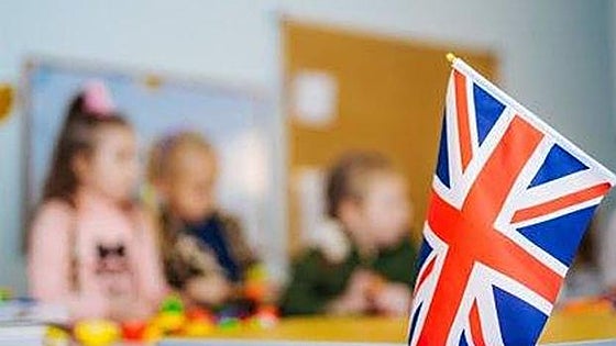Inglaterra nos invadió por la boca