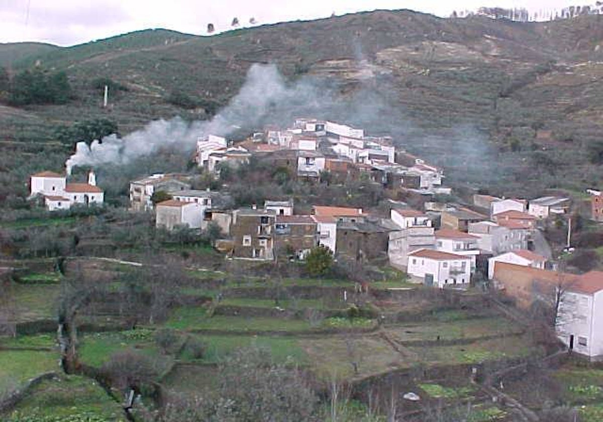 Ovejuela, alquería hurdana que solo tiene una carretera de acceso y salida.