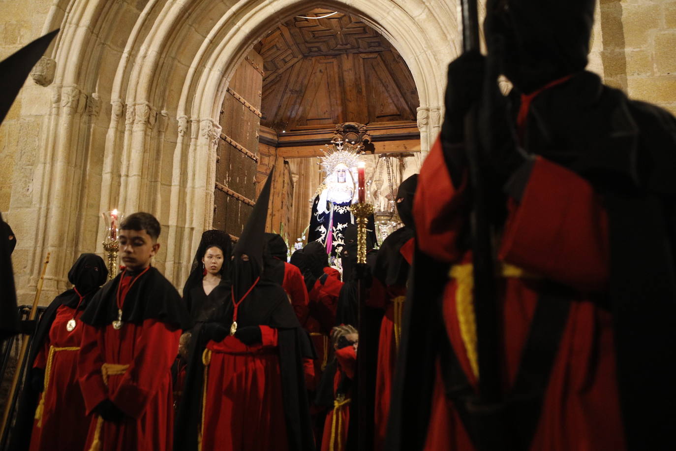 Lunes Santo en Cáceres, en imágenes