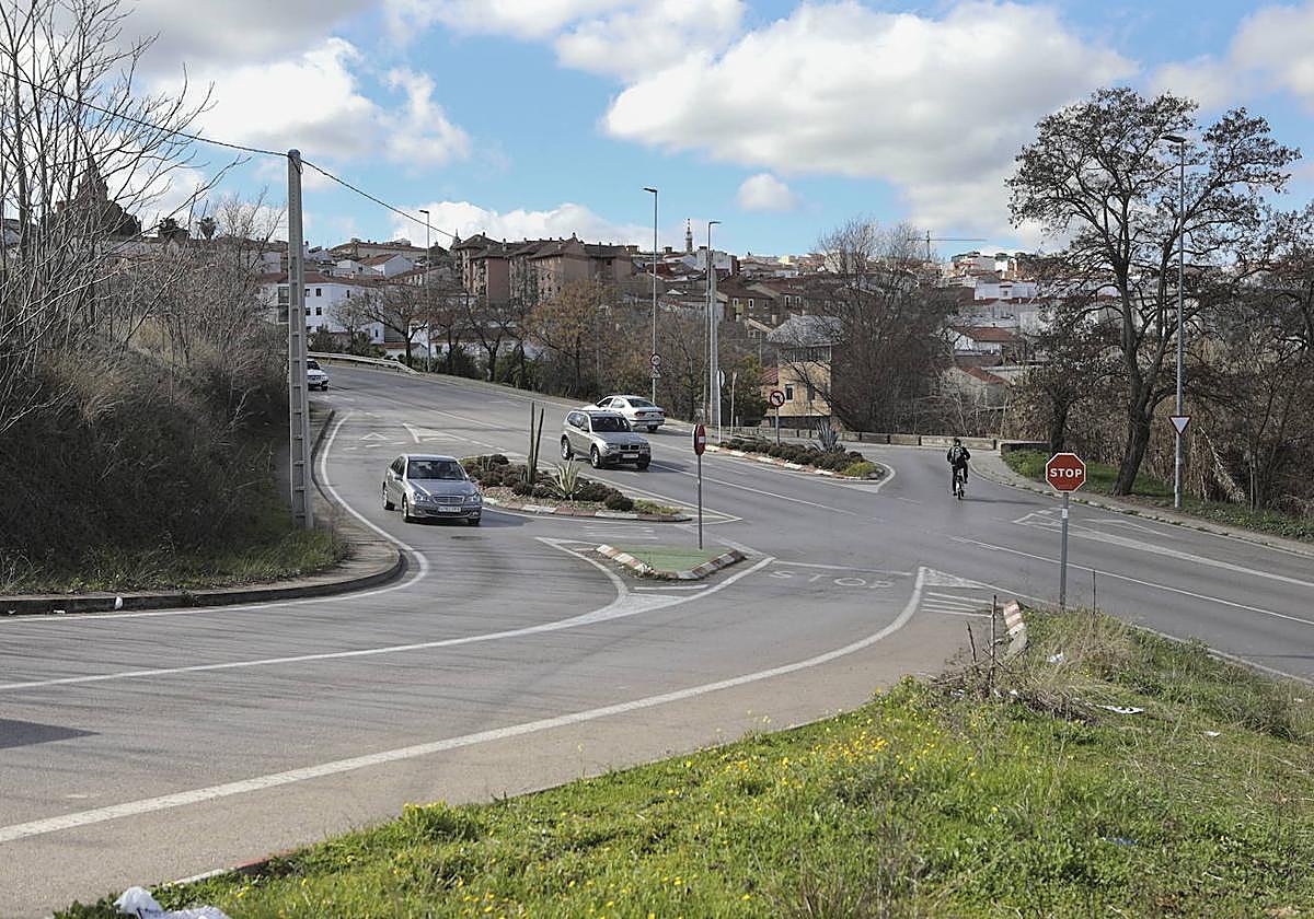 Imagen de archivo del cruce de Puente Vadillo con ronda del Matadero.