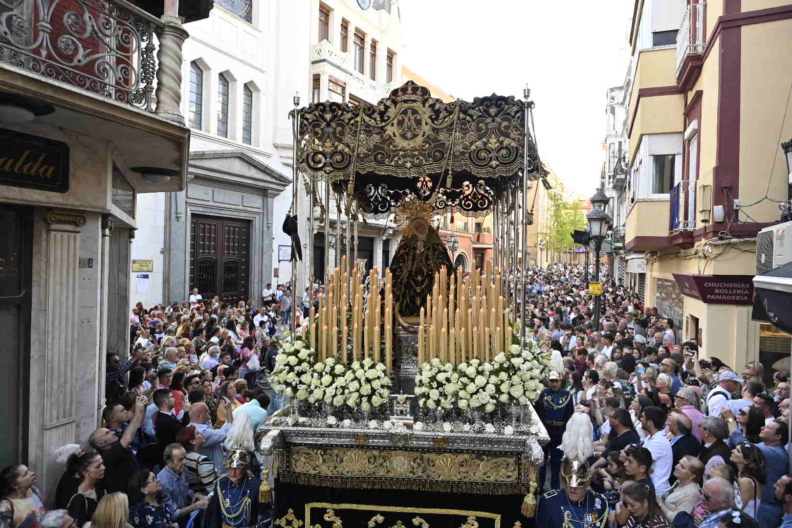 Las mejores imágenes del Jueves Santo en Badajoz