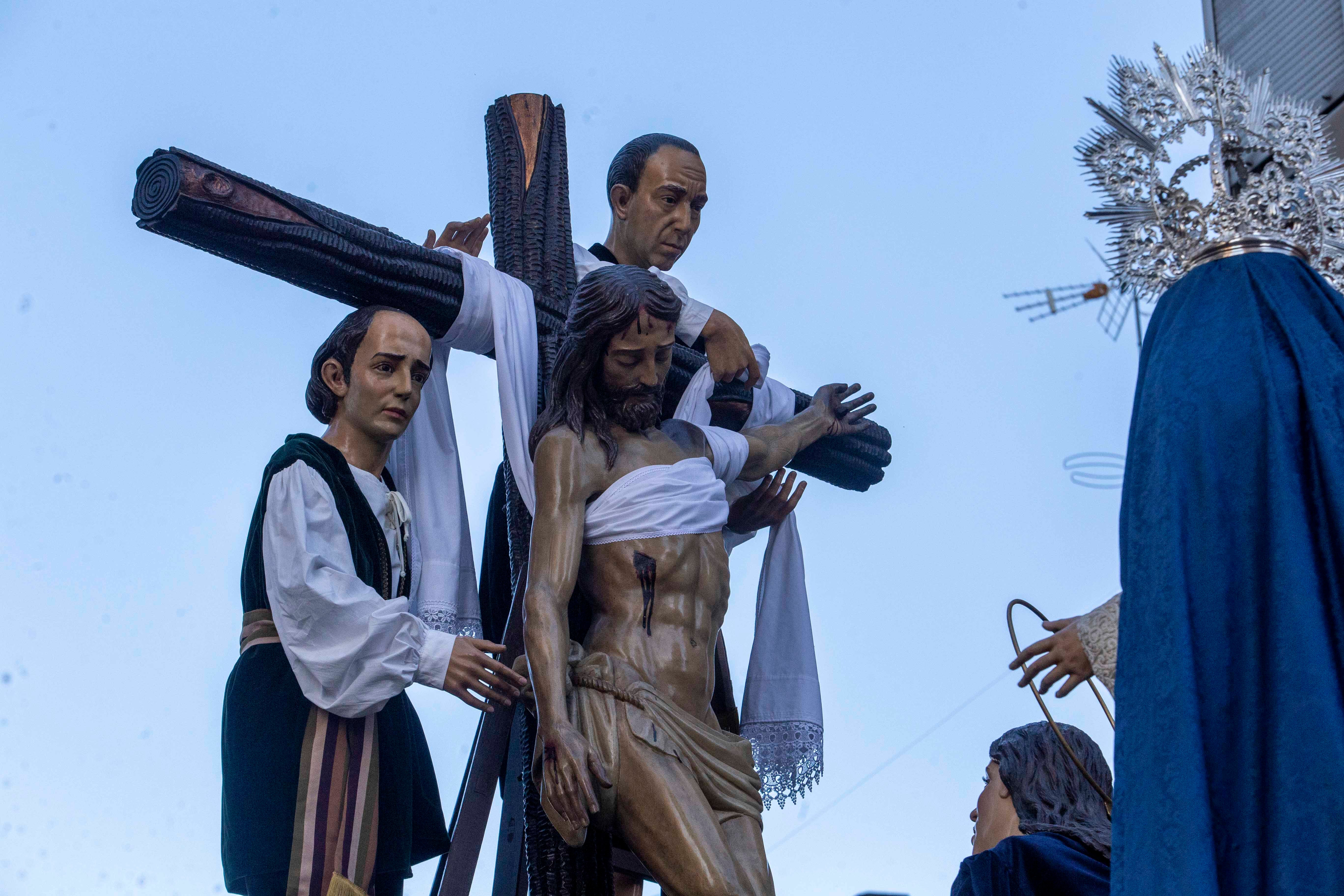 Procesión de la Cofradía Ferroviaria del Descendimiento, Santísima Virgen de las Angustias y Nuestra Señora de la Esperanza