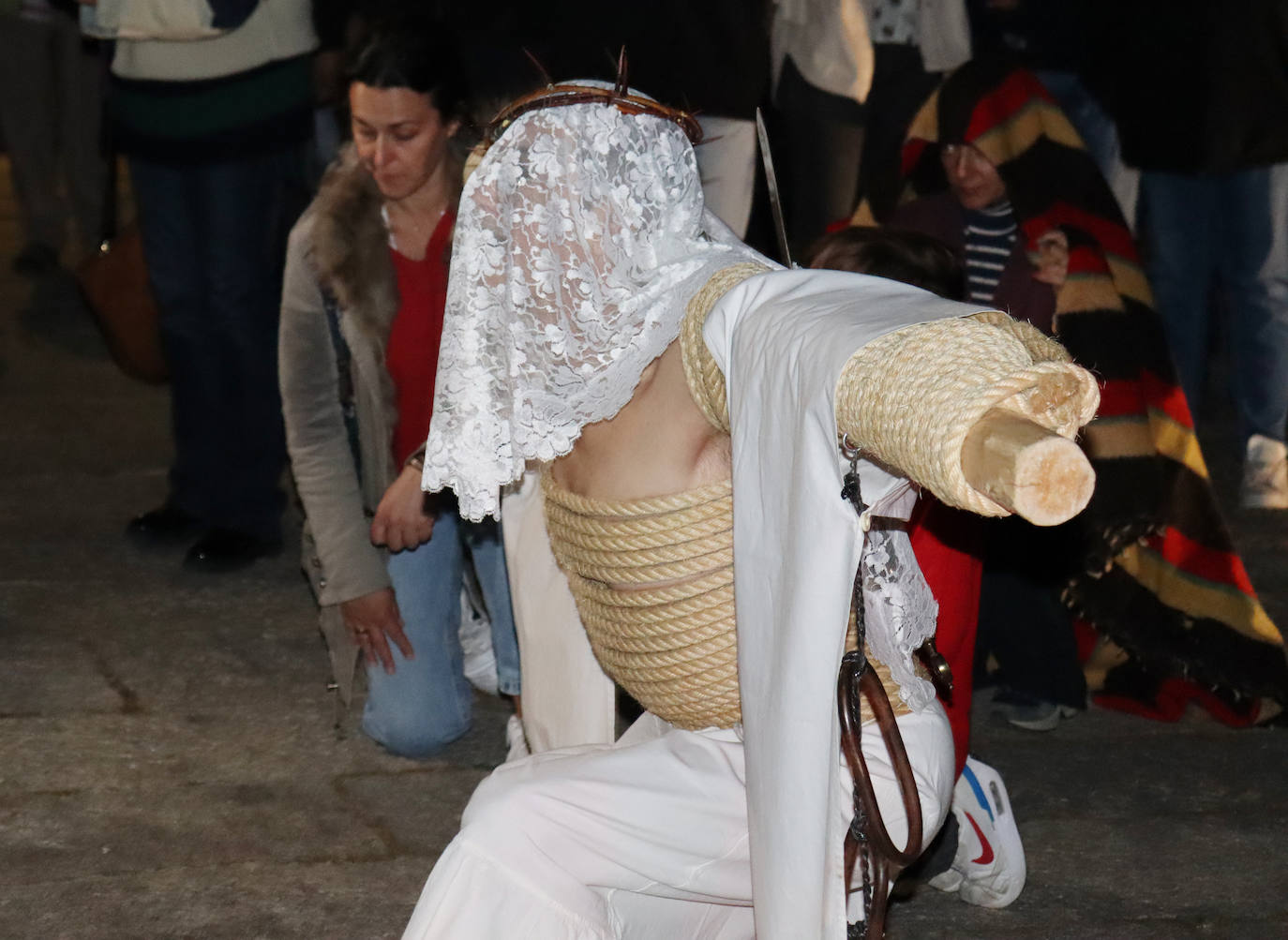 Valverde de la Vera vive su día más importante del año con los &#039;empalaos&#039;