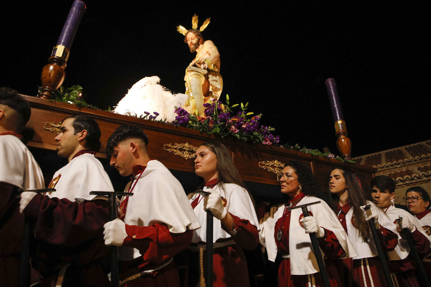 Cofradía: Pontificia y Real Cofradía del Espíritu Santo, Santísimo Cristo del Humilladero y Nuestra Señora de la Encarnación. Pasos: Señor de la Columna Santísimo Cristo del Humilladero Nuestra Señora de la Encarnación