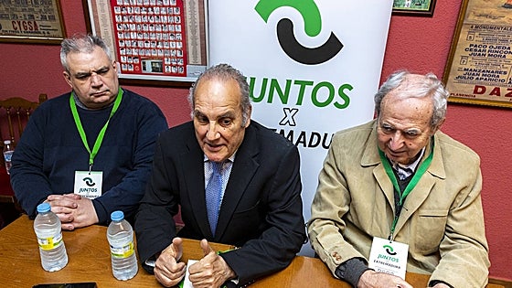 Raimundo salda cuentas con Vara, Morales y Martín en la presentación de su candidatura