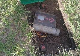 Uno de los ordenadores de riego rotos.