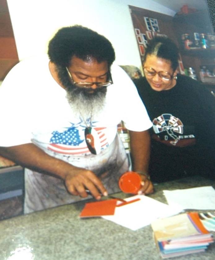 Bert y su mujer Kelly vivieron 12 años en Berzocana, hasta que ella enfermó de un cáncer de pulmón en 1997. Se fueron a Houston, en donde ella murió a los pocos meses.