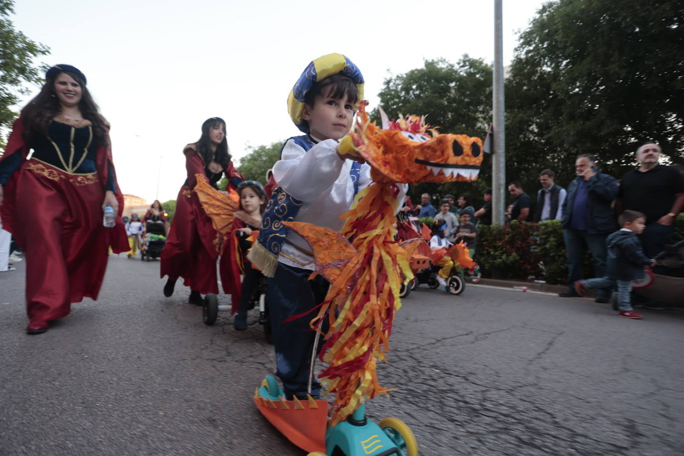 Las mejores imágenes del desfile de San Jorge en Cáceres (I)