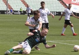 Álvaro Ramón en un momento del último partido en casa ante el Racing de Ferrol.