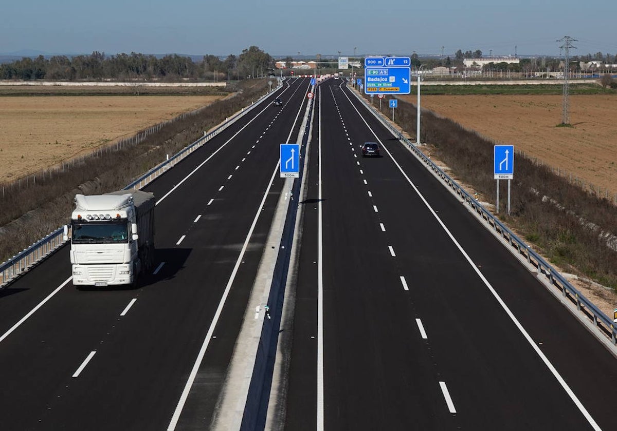 Ronda Sur de Badajoz, una de las obras concluidas en 2022.