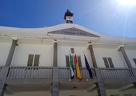 La Corporación Municipal de Alconchel cuenta con nueve ediles, incluido el alcalde.