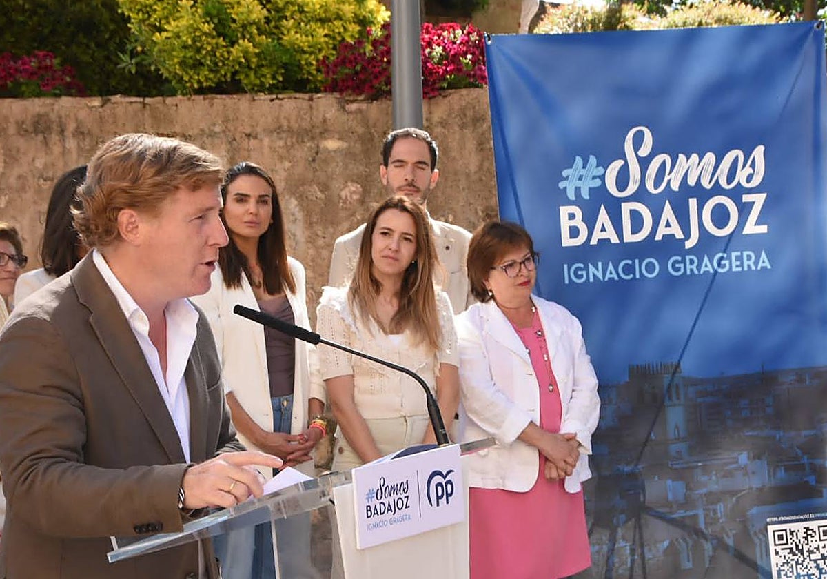 Gragera presentando su programa este miércoles en los jardines de La Galera.