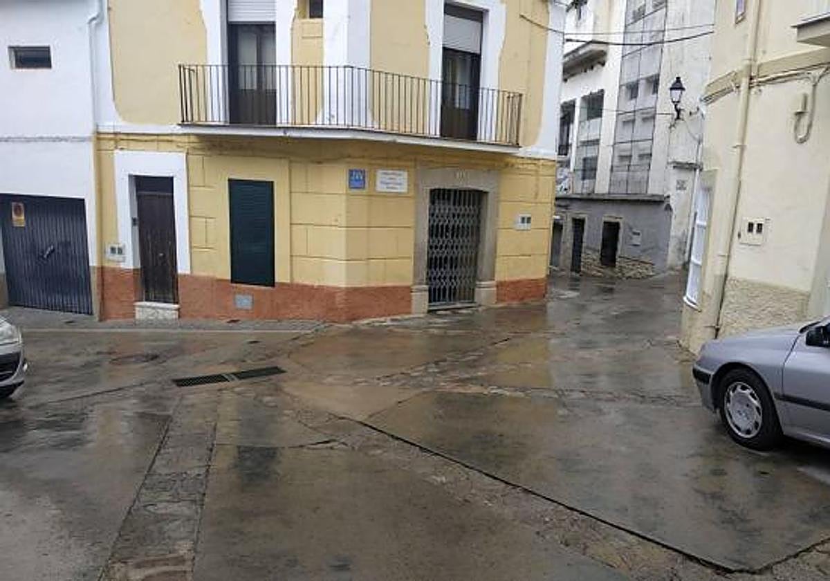 El cadáver de O.G.G. fue encontrado en este cruce, cerca del bar Capitol.