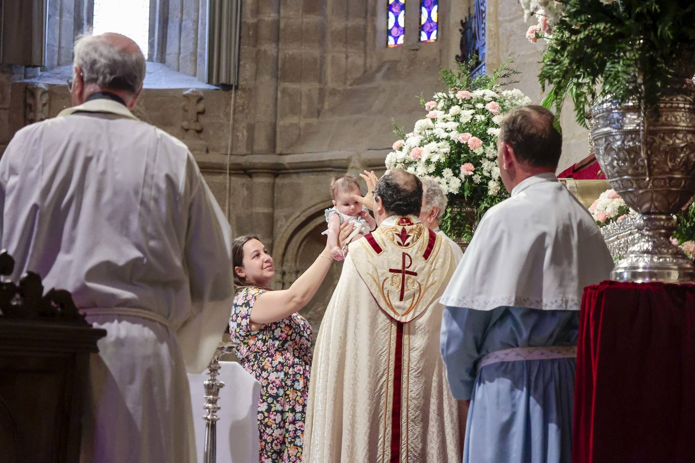 Presentación de los niños a la Virgen de la Montaña