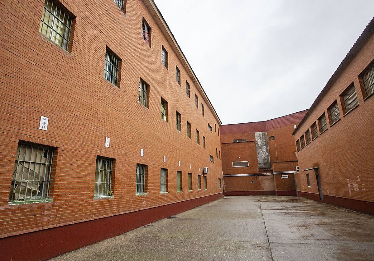 El violador ya está cumpliendo condena en la cárcel de Cáceres.