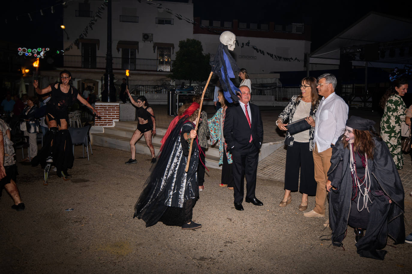 Representación de &#039;El paso de la Santa Cruz&#039; en Palomas