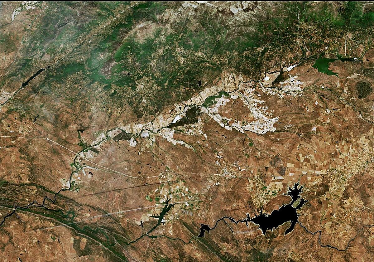 Imagen toma en mayo de 2023 donde se evidencia la sequía por la que atraviesa Extremadura.