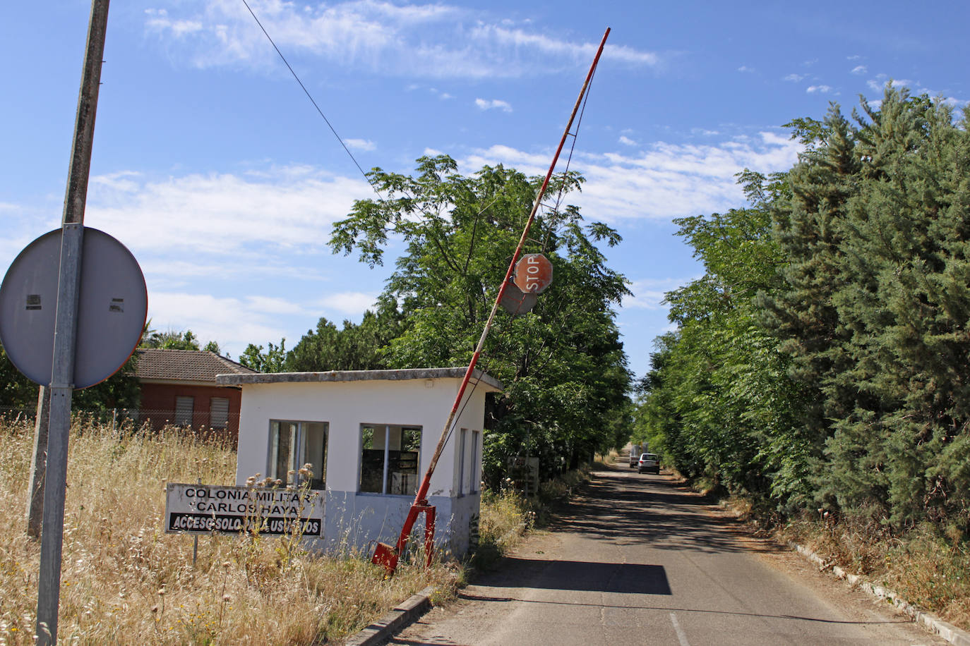 Entrada a la colonia.