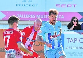 Isma Cerro en el duelo ante el Navalcarnero jugado en La Isla.