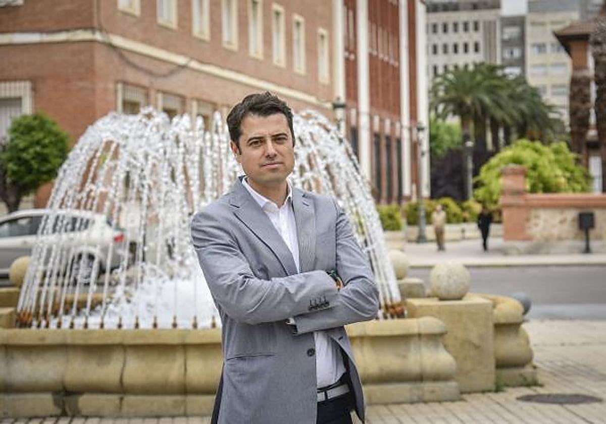 Badajoz 5 Estrellas acusa a Gragera de plagiar su propuesta para la 'autopista'