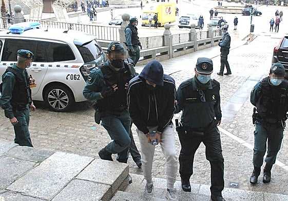 El procesado cuando fue llevado a declarar al Juzgado número 1 de Trujillo; de allí fue a prisión.