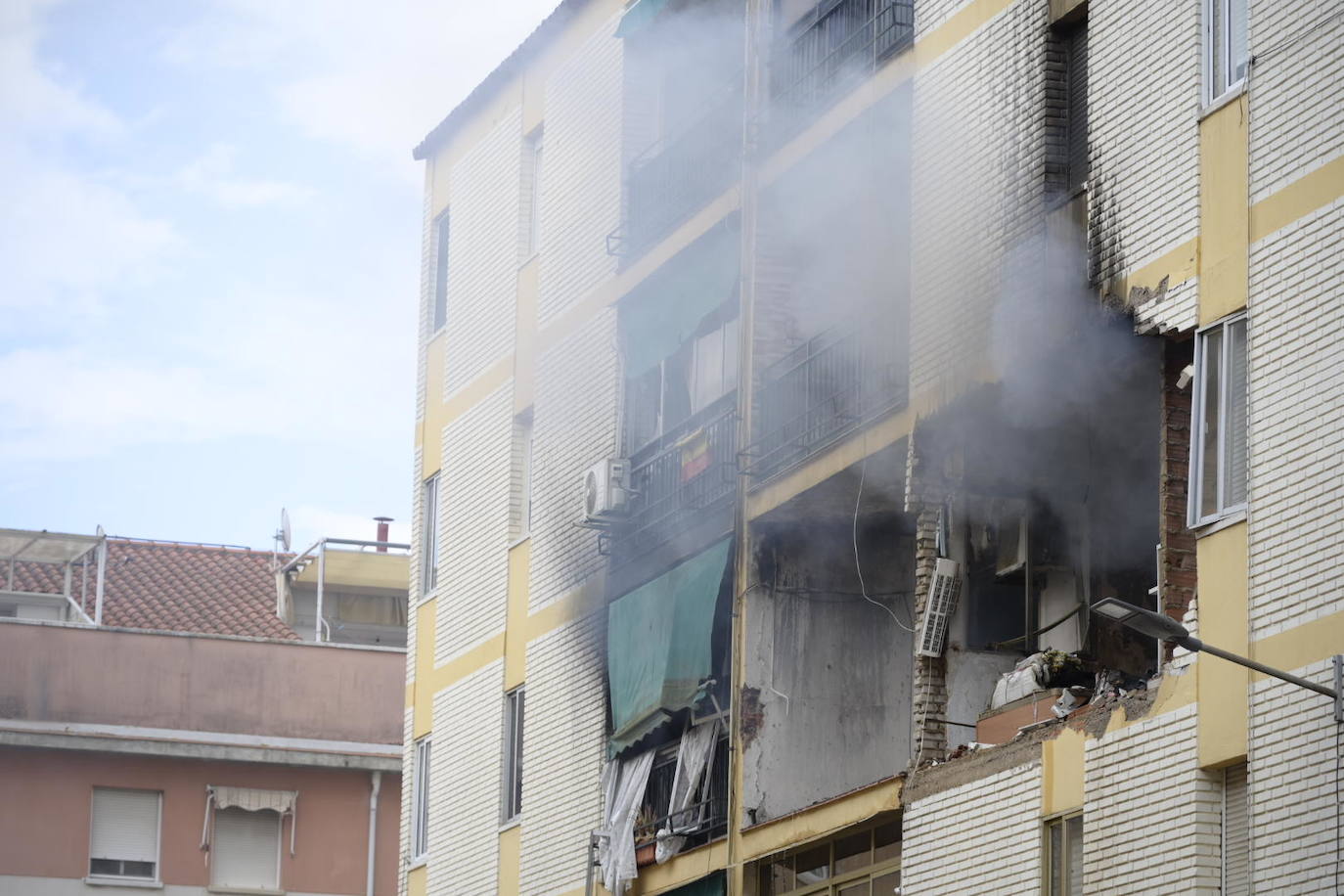 Así ha quedado la vivienda afectada tras la explosión en Badajoz