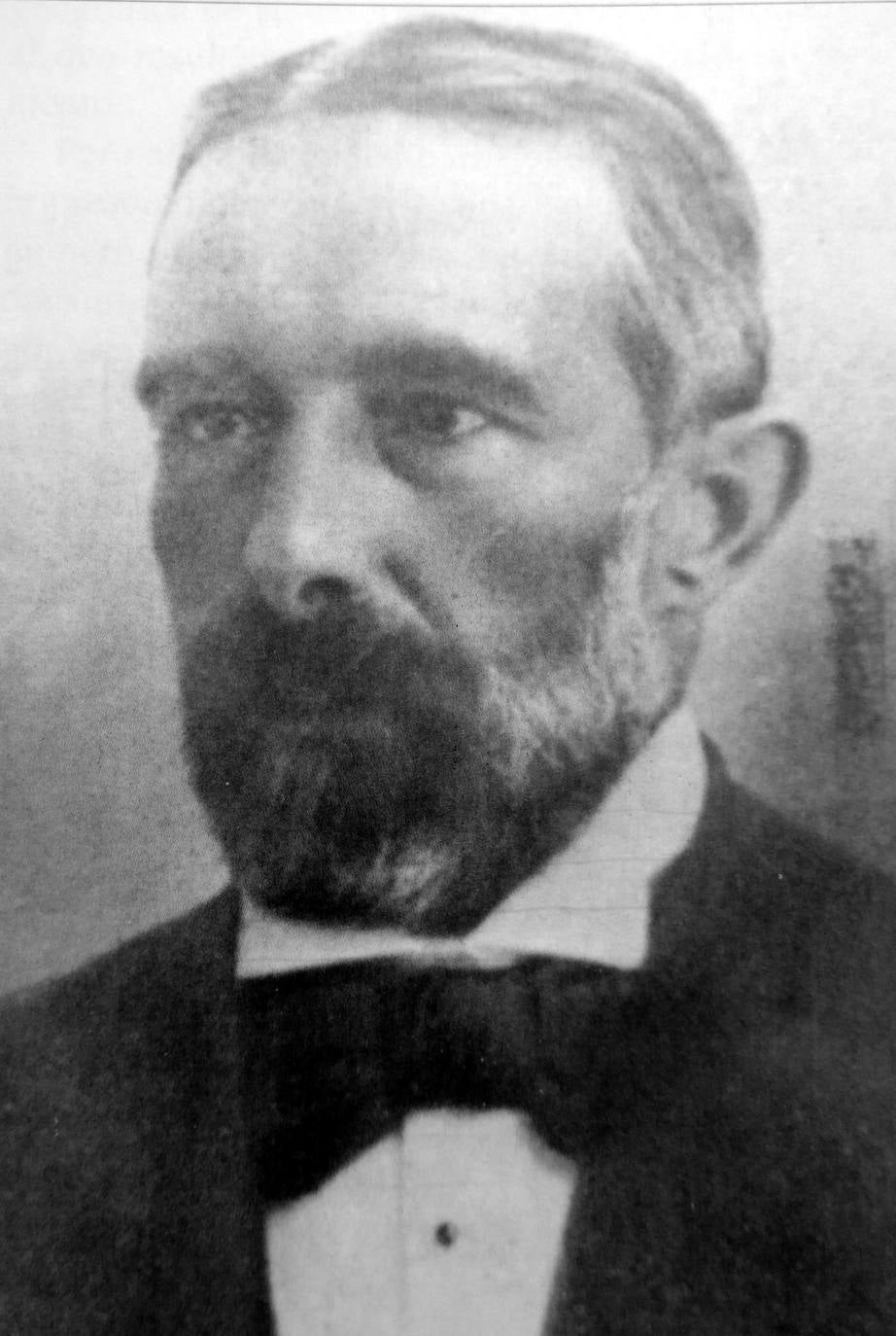 El farmacéutico Joaquín Castel Gabás (1853-1913), amigo de Castillo, que fundó la fábrica de gaseosas La Extremeña.