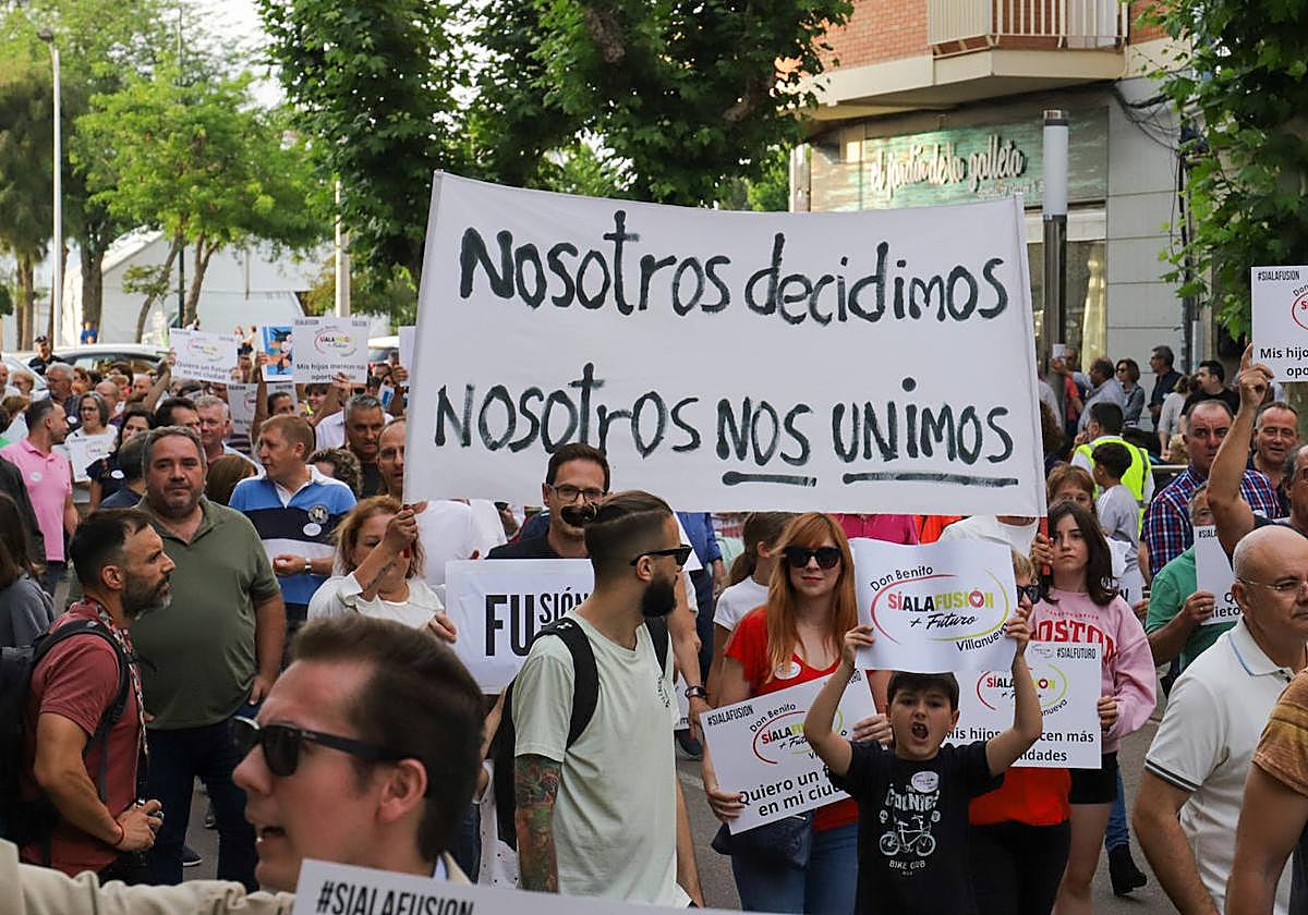 Miguel Ángel Gallardo: «Me gustaría conocer la opinión de María Guardiola sobre la fusión»