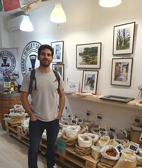 Imagen secundaria 2 - Día del Donante en el Ayuntamiento de Badajoz; Ramón de Arcos en su nueva exposición; y exposición de Emilio Mellado en Semilla y Grano.