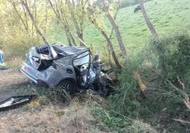 Así ha quedado el vehículo tras el accidente en Robledillo de la Vera
