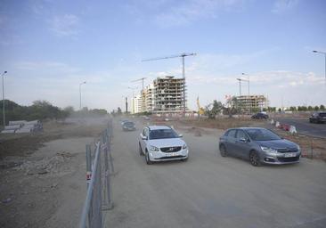 Reabren temporalmente los cuatro carriles de la avenida de Elvas de Badajoz