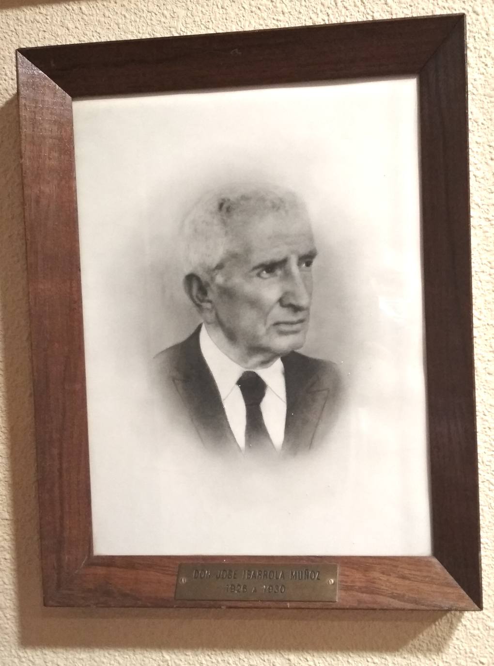 Fotografía de José Ibarrola que se encuentra en el Colegio de Abogados de Cáceres. Él fue decano de 1916 a 1930.