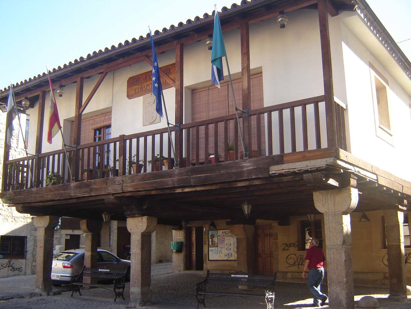 Fotografía actual del Ayuntamiento de San Martín de Trevejo.