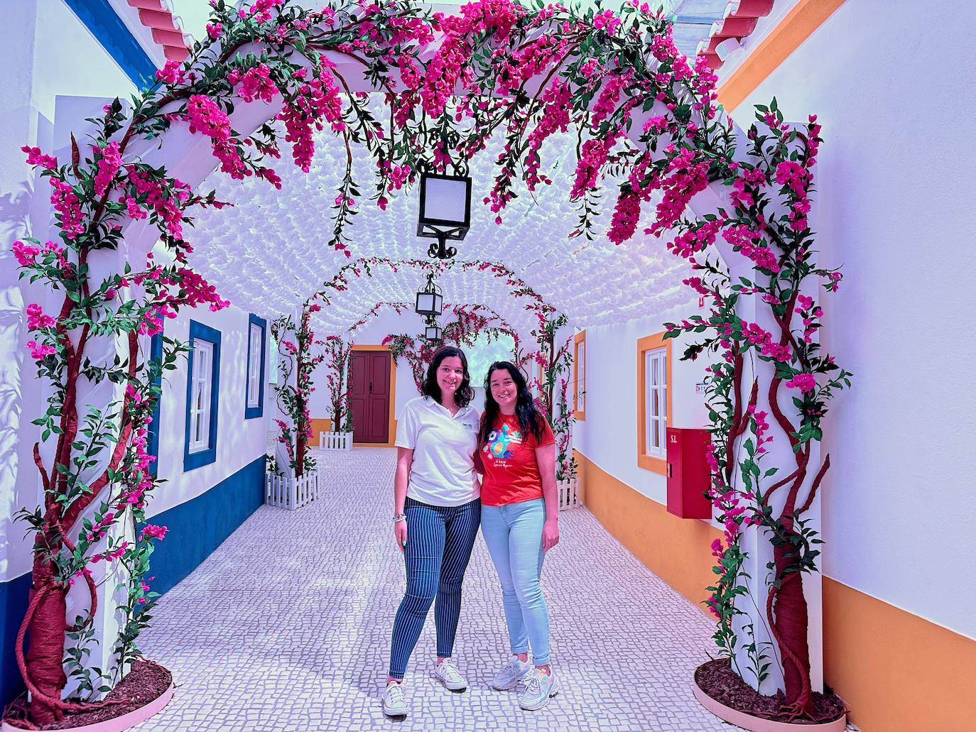 Nadia y Mara, guías del Museo de las Flores. 