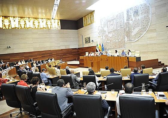 Sesión constitutiva de la XI Legislatura.