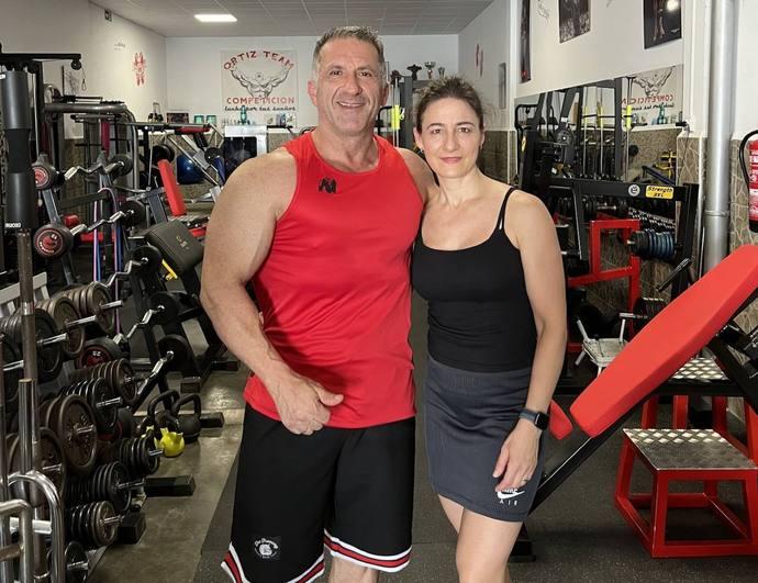 Mari Carmen Matos con su marido, José Luis Ortiz.