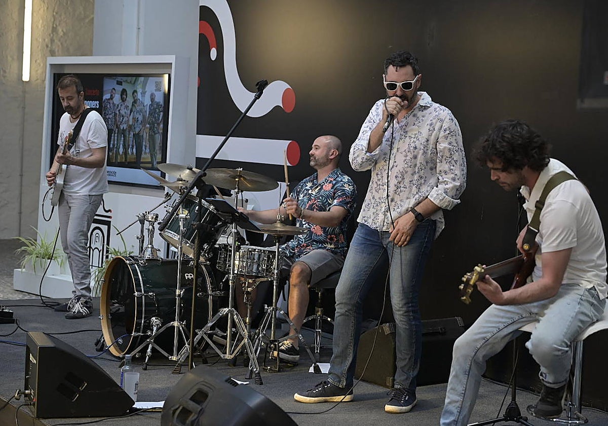 Concierto de The Pop Crooners en el Hospital Provincial.