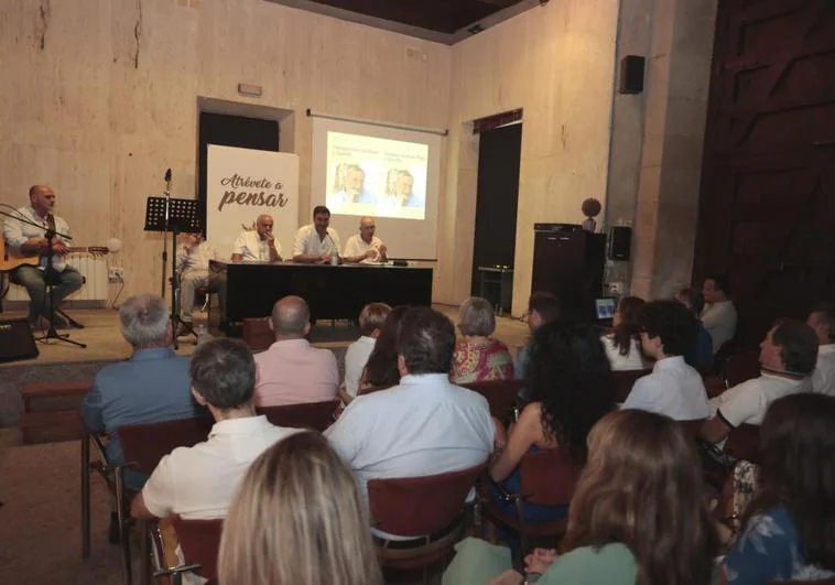 Homenaje a Joaquín García-Plata