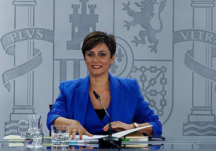 La ministra de Política Territorial y Portavoz del Gobierno, Isabel Rodríguez, durante la rueda de prensa posterior a la reunión del Consejo de Ministros, este martes, en el complejo del Palacio de la Moncloa.