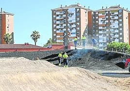 Asfaltado del circuito de BMX en José María Alcaraz y Alenda.