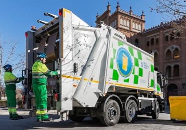 Un camión del servicio de recogida de residuos de Valoriza, en Madrid, en una fotografía de la empresa.