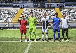 Nuevas equipaciones del Badajoz para la temporada 2023/24.